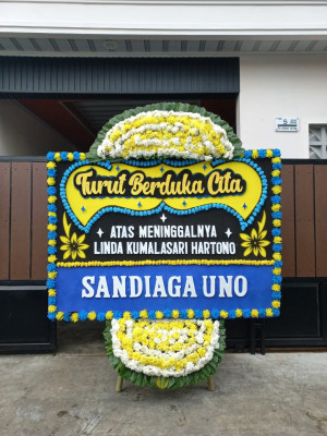 Papan Bunga Duka di Berbas Pantai